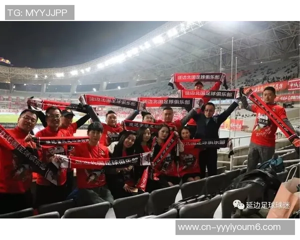 激情四溢的足球赛加油牌设计与创意分享让我们共同为球队呐喊助威 激情四溢的足球赛加油牌设计与创意分享让我们共同为球队呐喊助威