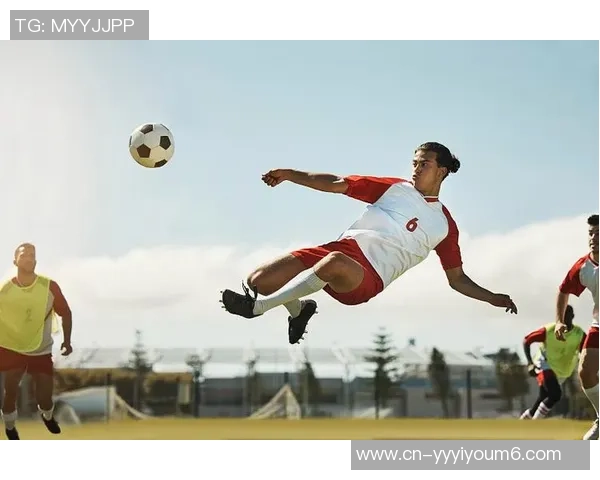 职业足球钉的魅力与挑战探索职业运动员的训练与比赛之路 职业足球钉的魅力与挑战探索职业运动员的训练与比赛之路